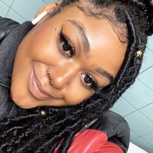 Meet your Posher, Jada